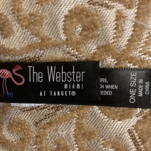 Unique Fabulous Tropical Ruffle scarf/collar - Picture 7 of 7